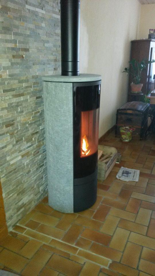 Installation d'un poêle à bois Belorado